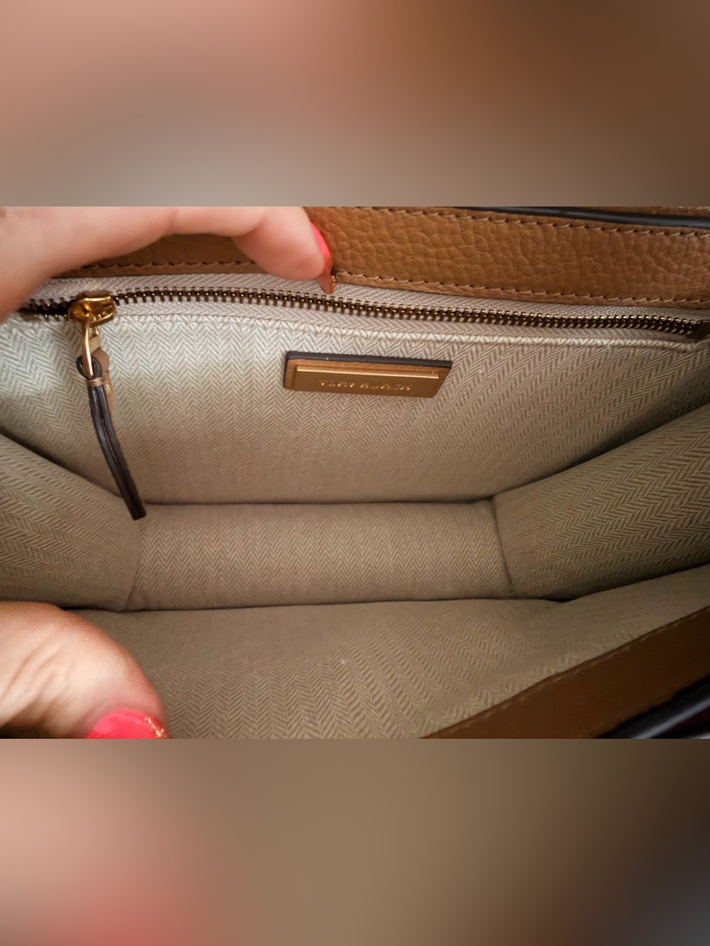 Tory Burch Tan Leather Britten Chain Shoulder Bag with Matching Wallet - Picture 9 of 16